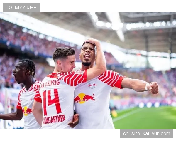 德甲四队欧冠表现分化 拜仁勒沃库森直接晋级多特待定 德甲四队欧冠表现分化 拜仁勒沃库森直接晋级多特待定