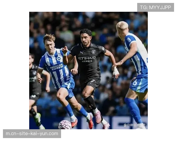 曼城边后卫助攻幅度，阿坎吉阿克前插参与进攻可能暴露身后空当